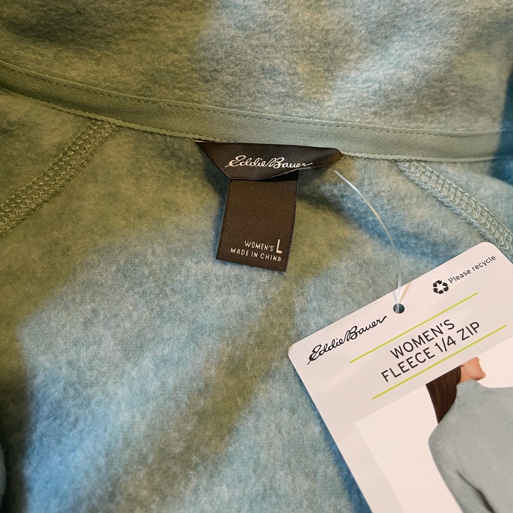 Eddie Bauer Woman’s Microfleece 1/4 zip Pullover NWT - Picture 3 of 7